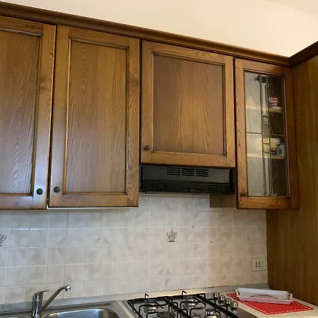 Santiniapartment Apartman